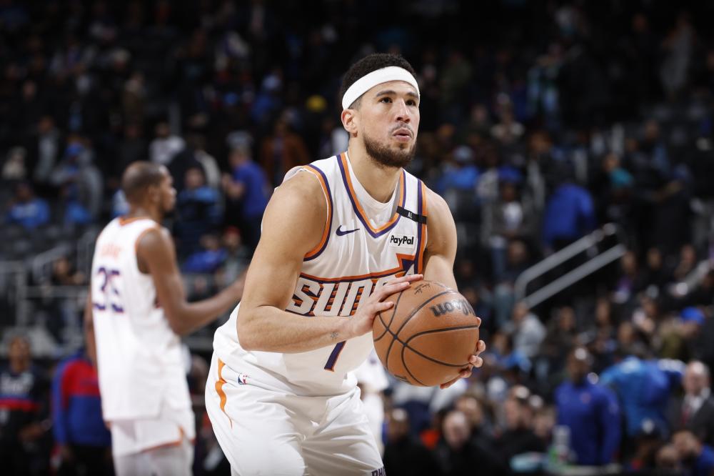 他既能背身 他既能背身